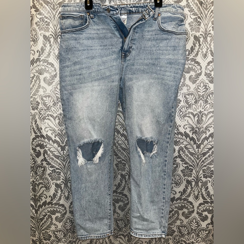 Juniors Distress jeans, Curby slim jeans